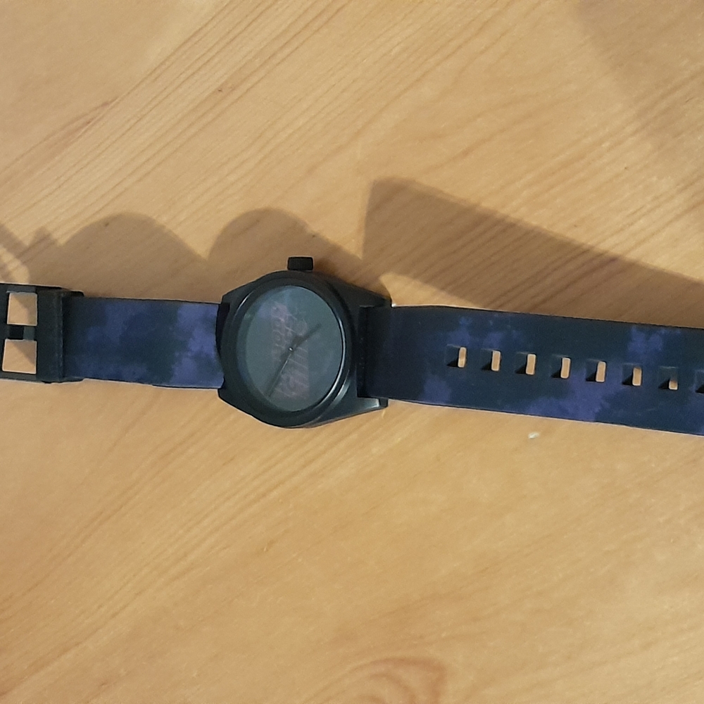 Brand New Neff Daily Watch - Picture 2 of 6